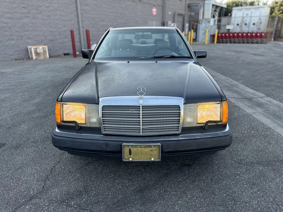 1992 Mercedes-Benz W124 E-Class - Image 29 of 31