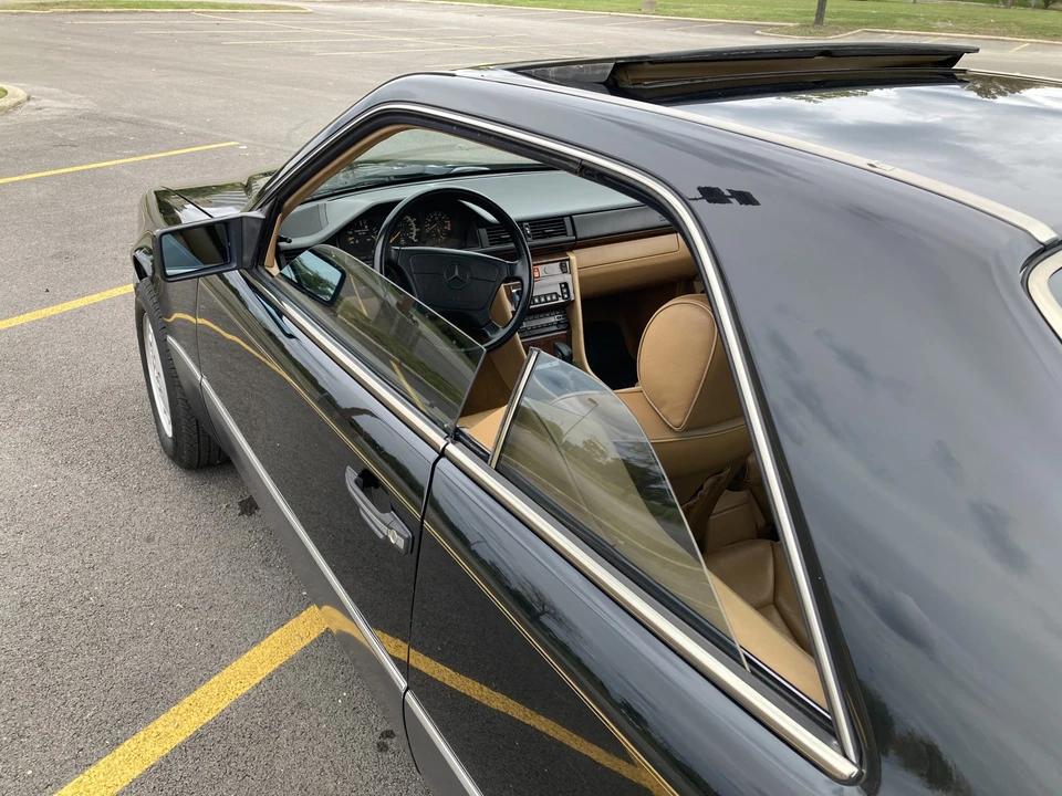 1992 Mercedes-Benz W124 E-Class - Image 13 of 31