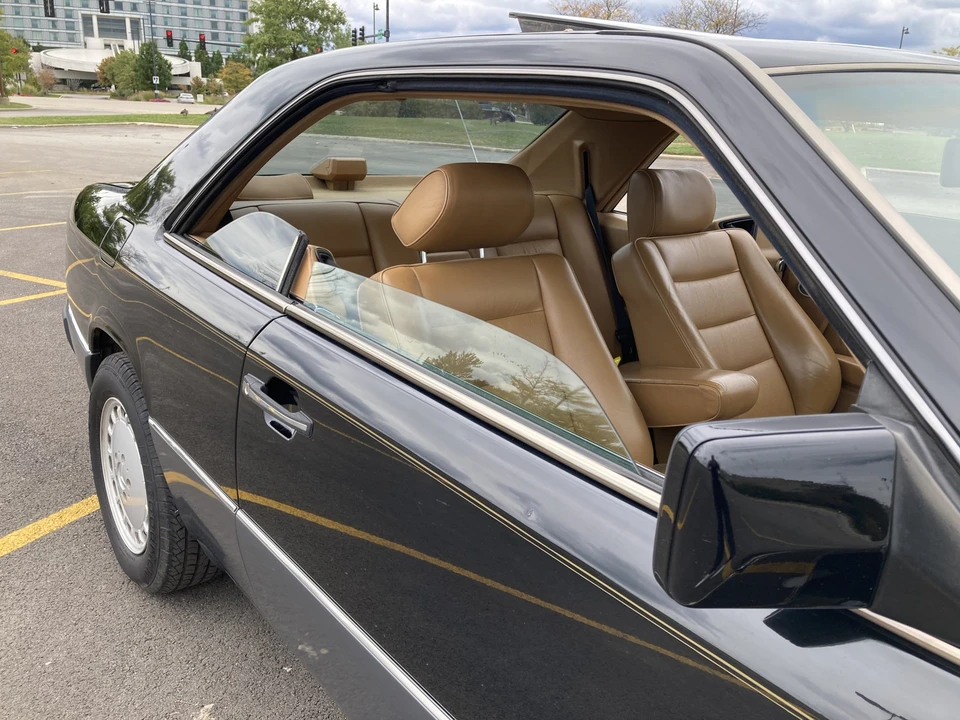1992 Mercedes-Benz W124 E-Class - Image 10 of 31