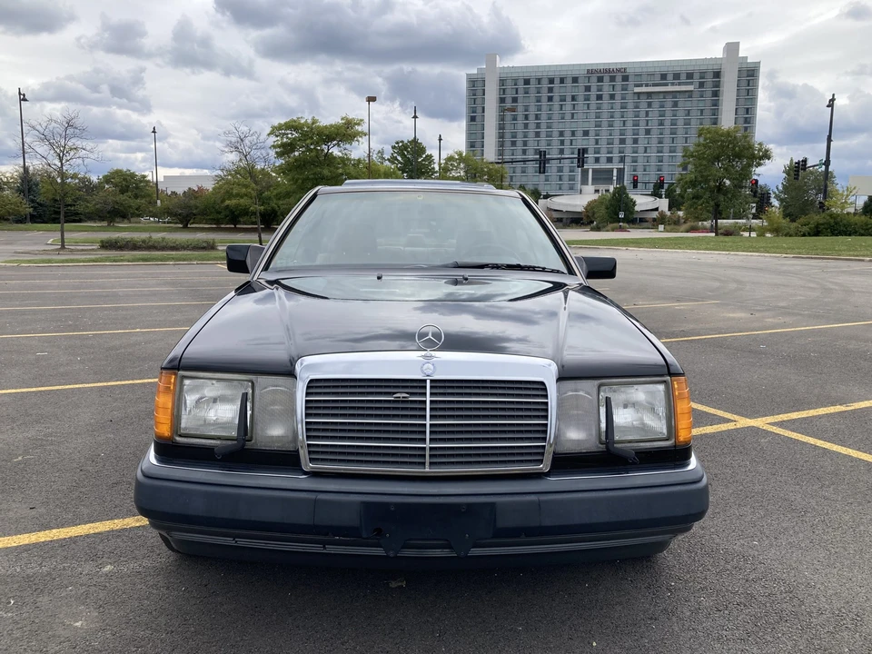 1992 Mercedes-Benz W124 E-Class - Image 3 of 31
