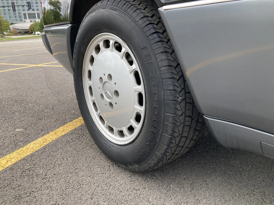 1992 Mercedes-Benz W124 E-Class - Image 27 of 31