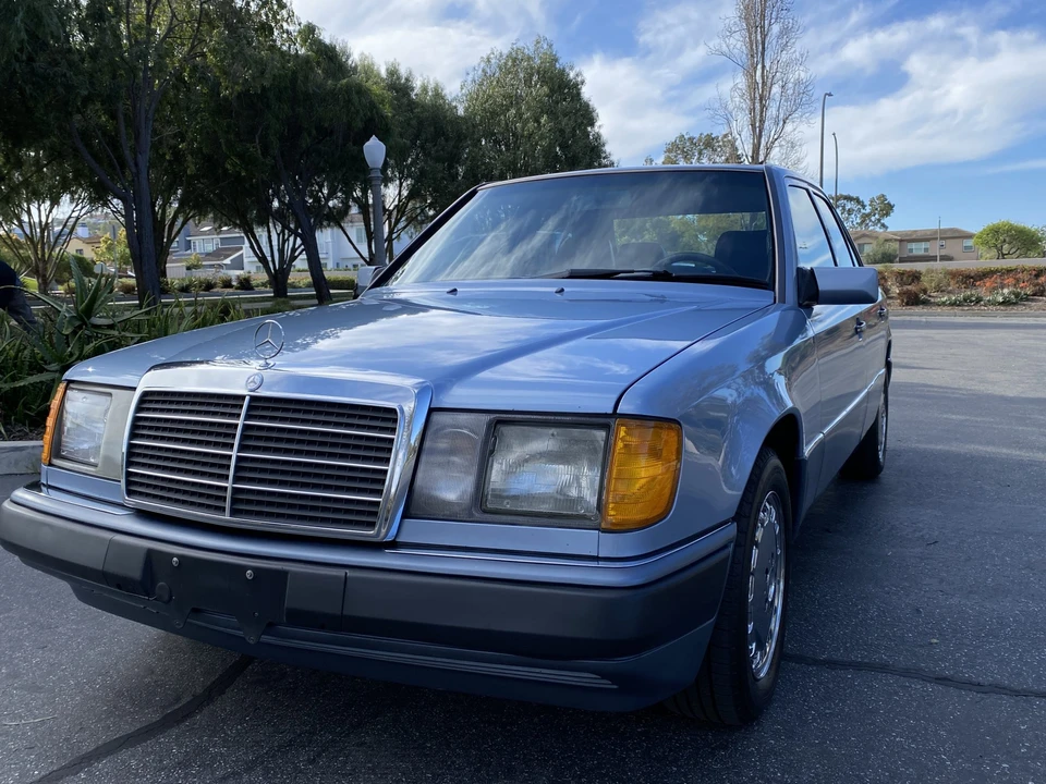 1992 Mercedes-Benz W124 E-Class - Image 14 of 31