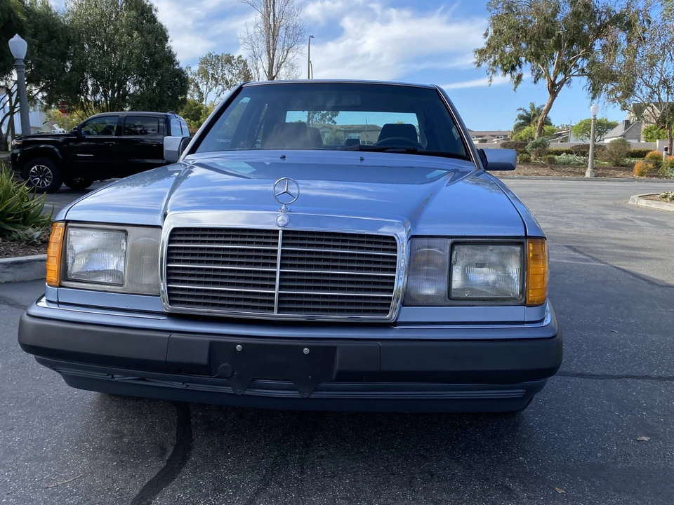 1992 Mercedes-Benz W124 E-Class - Image 15 of 31