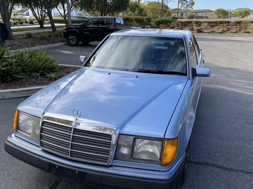 1992 Mercedes-Benz W124 E-Class - Image 16 of 31