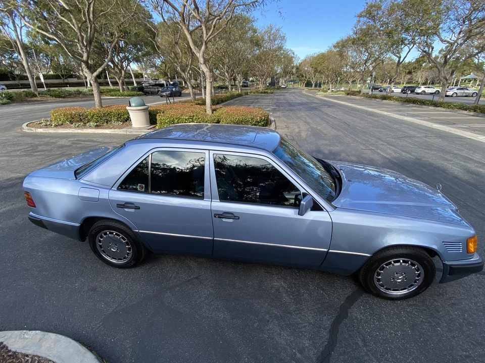 1992 Mercedes-Benz W124 E-Class - Image 7 of 31
