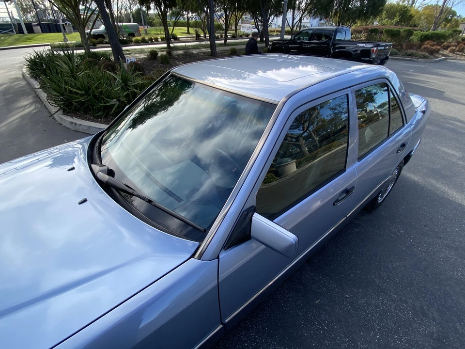 1992 Mercedes-Benz W124 E-Class - Image 23 of 31