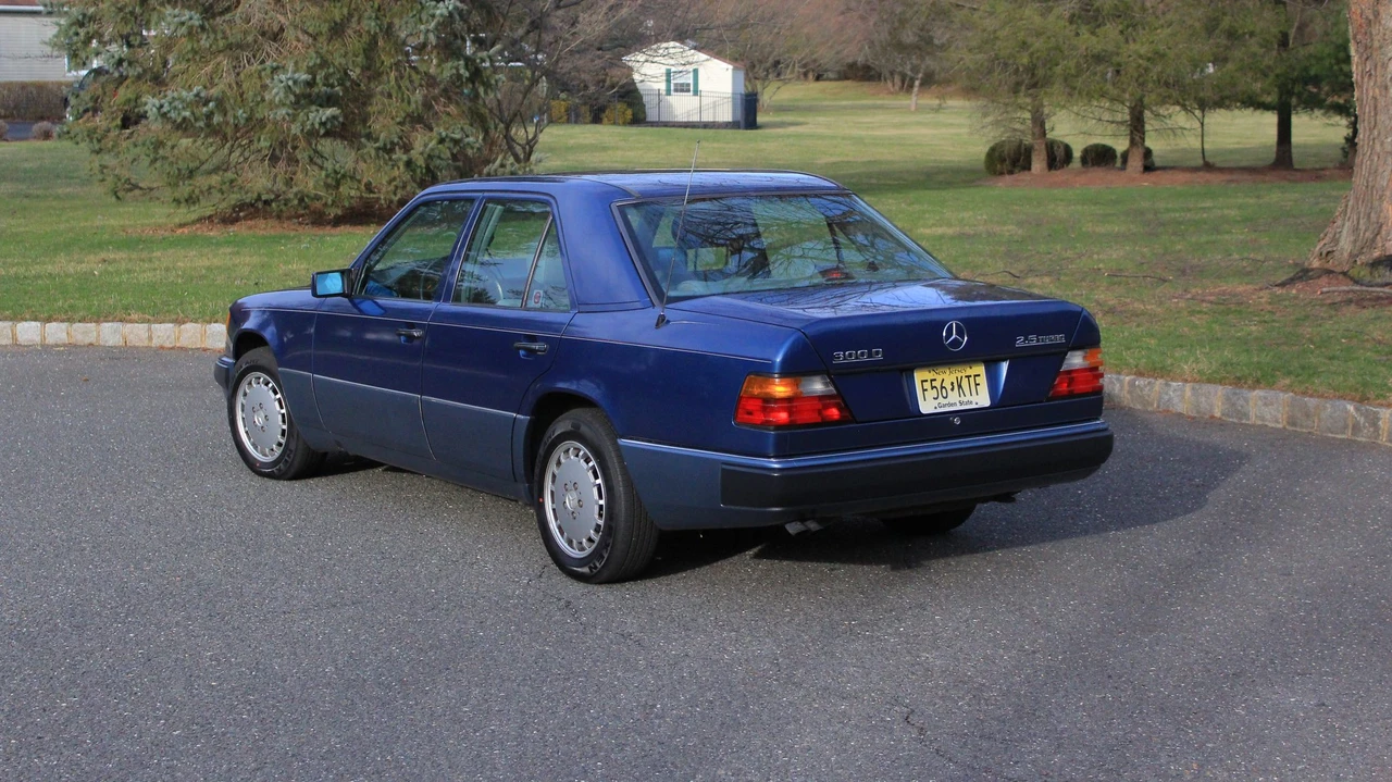 1992 Mercedes-Benz W124 E-Class - Image 8 of 31