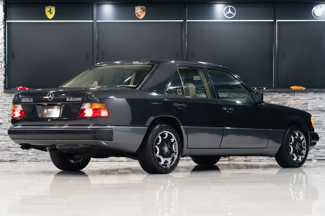 1992 Mercedes-Benz W124 E-Class - Image 29 of 31
