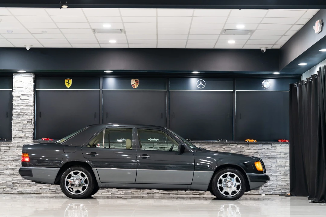 1992 Mercedes-Benz W124 E-Class - Image 31 of 31