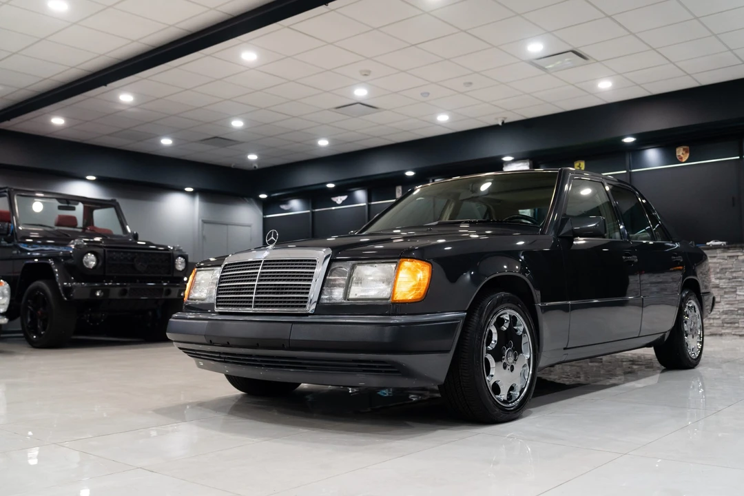 1992 Mercedes-Benz W124 E-Class - Image 9 of 31