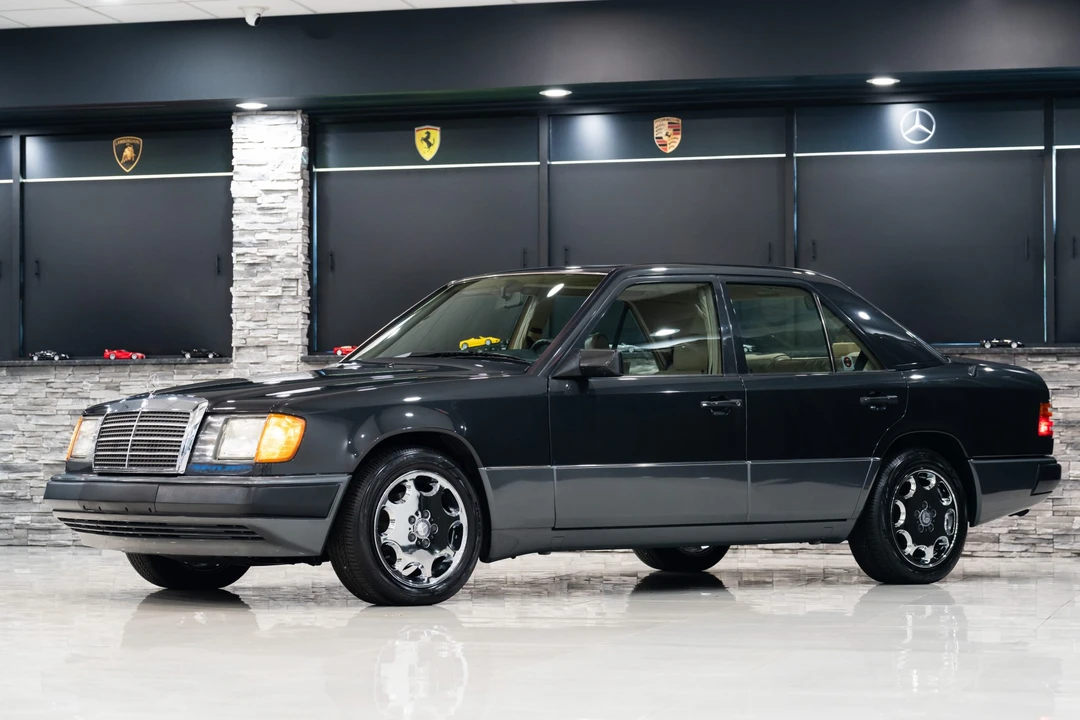 1992 Mercedes-Benz W124 E-Class - Image 12 of 31