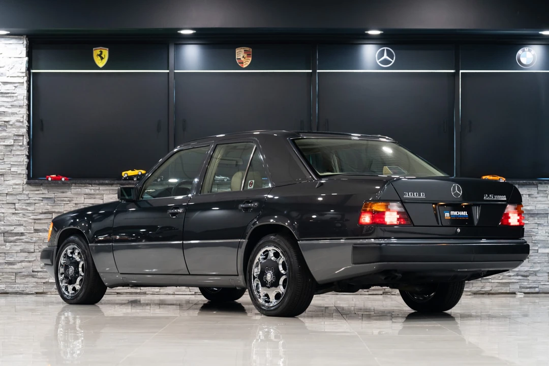1992 Mercedes-Benz W124 E-Class - Image 20 of 31