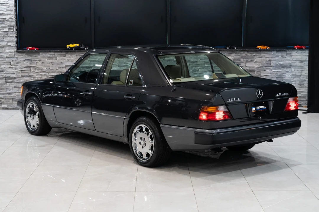 1992 Mercedes-Benz W124 E-Class - Image 19 of 31