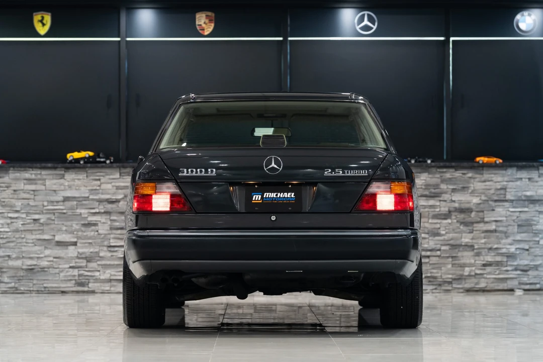 1992 Mercedes-Benz W124 E-Class - Image 22 of 31