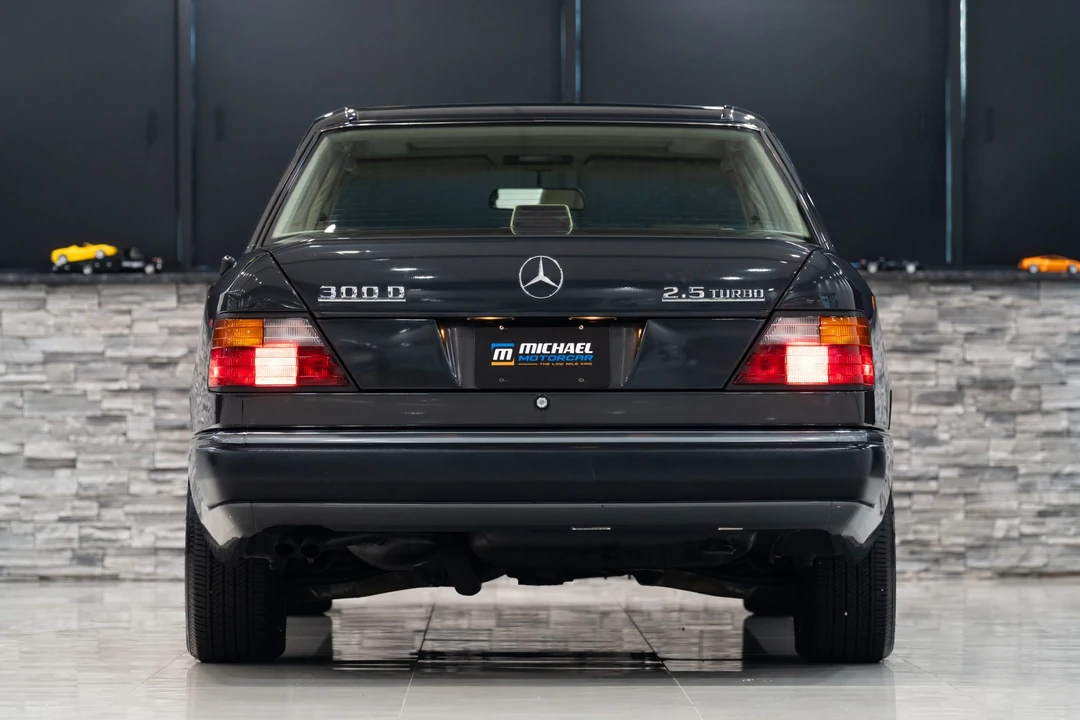 1992 Mercedes-Benz W124 E-Class - Image 23 of 31