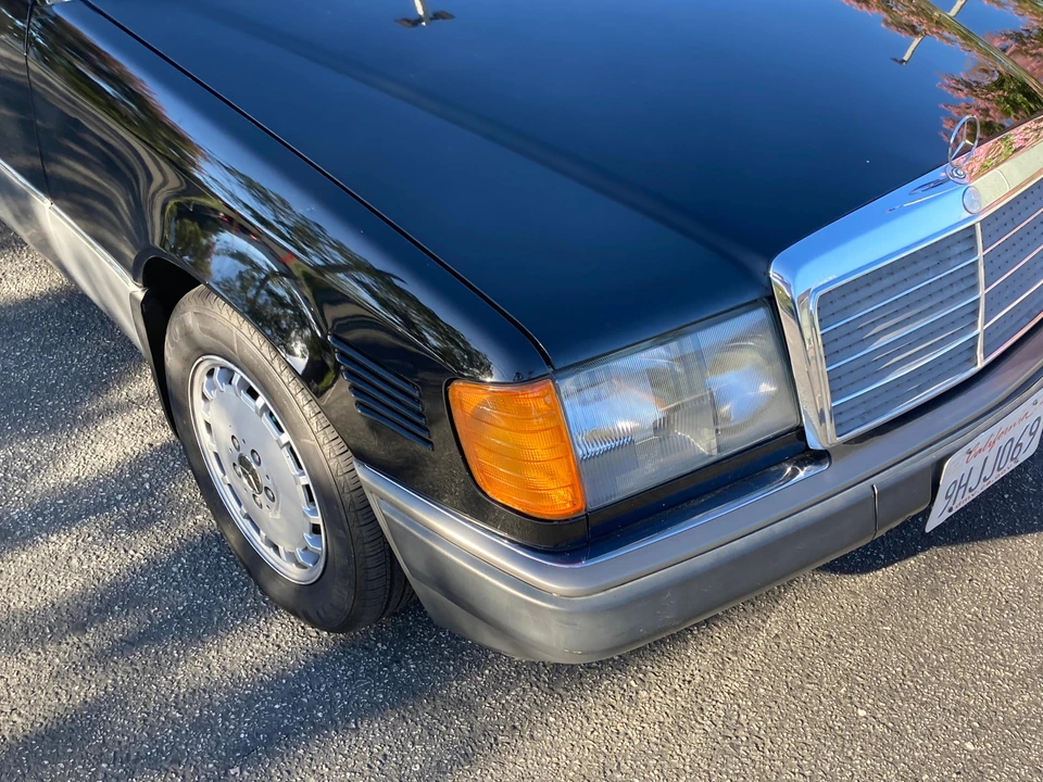 1992 Mercedes-Benz W124 E-Class - Image 13 of 31