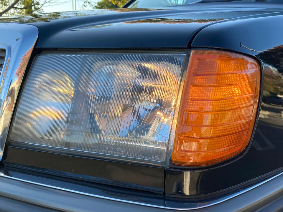 1992 Mercedes-Benz W124 E-Class - Image 18 of 31