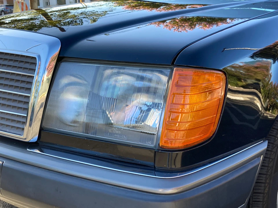 1992 Mercedes-Benz W124 E-Class - Image 21 of 31