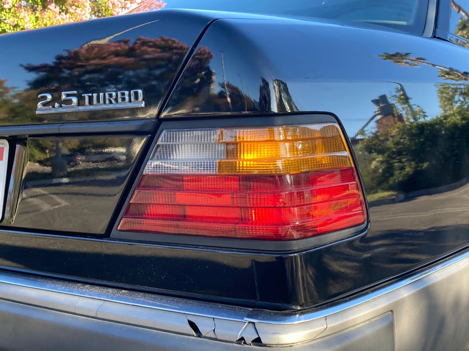 1992 Mercedes-Benz W124 E-Class - Image 28 of 31