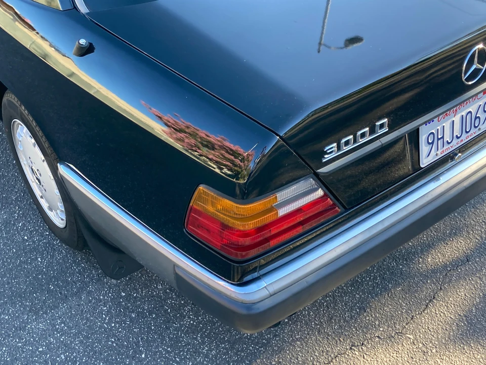 1992 Mercedes-Benz W124 E-Class - Image 24 of 31