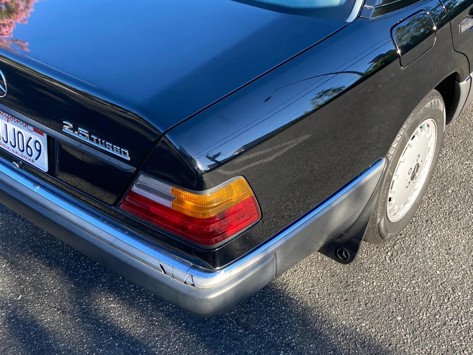 1992 Mercedes-Benz W124 E-Class - Image 30 of 31