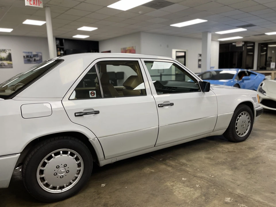 1992 Mercedes-Benz W124 E-Class - Image 7 of 31