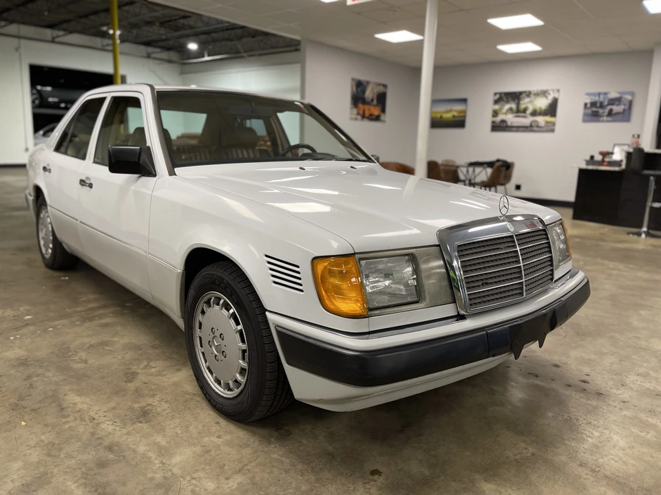 1992 Mercedes-Benz W124 E-Class - Image 5 of 31