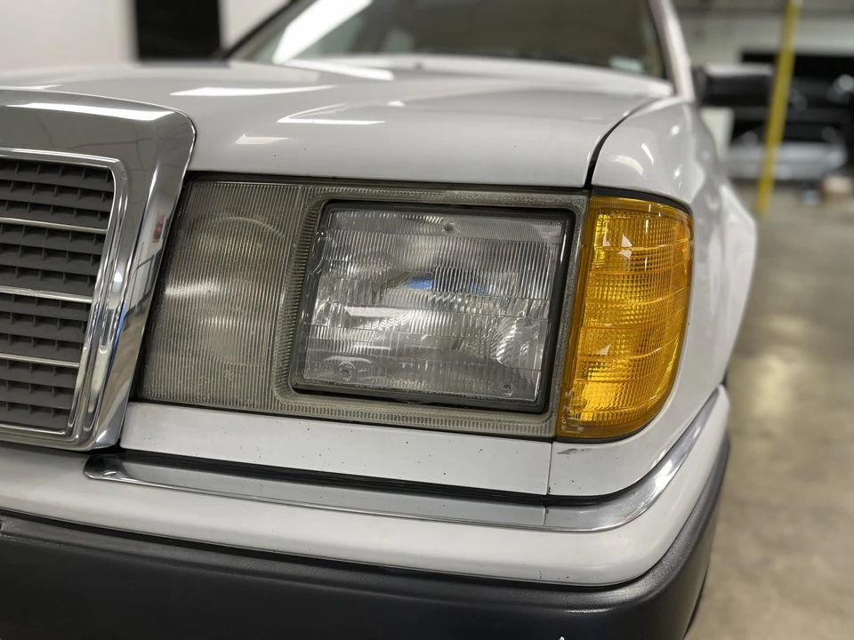 1992 Mercedes-Benz W124 E-Class - Image 12 of 31