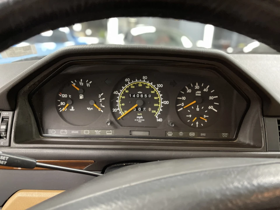 1992 Mercedes-Benz W124 E-Class - Image 24 of 31