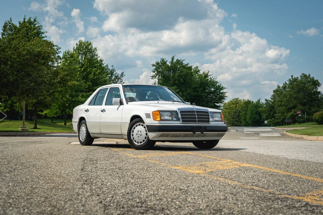 1992 Mercedes-Benz W124 E-Class - Image 10 of 31