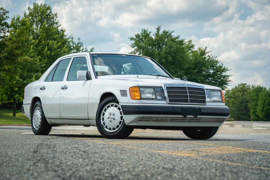 1992 Mercedes-Benz W124 E-Class - Image 11 of 31