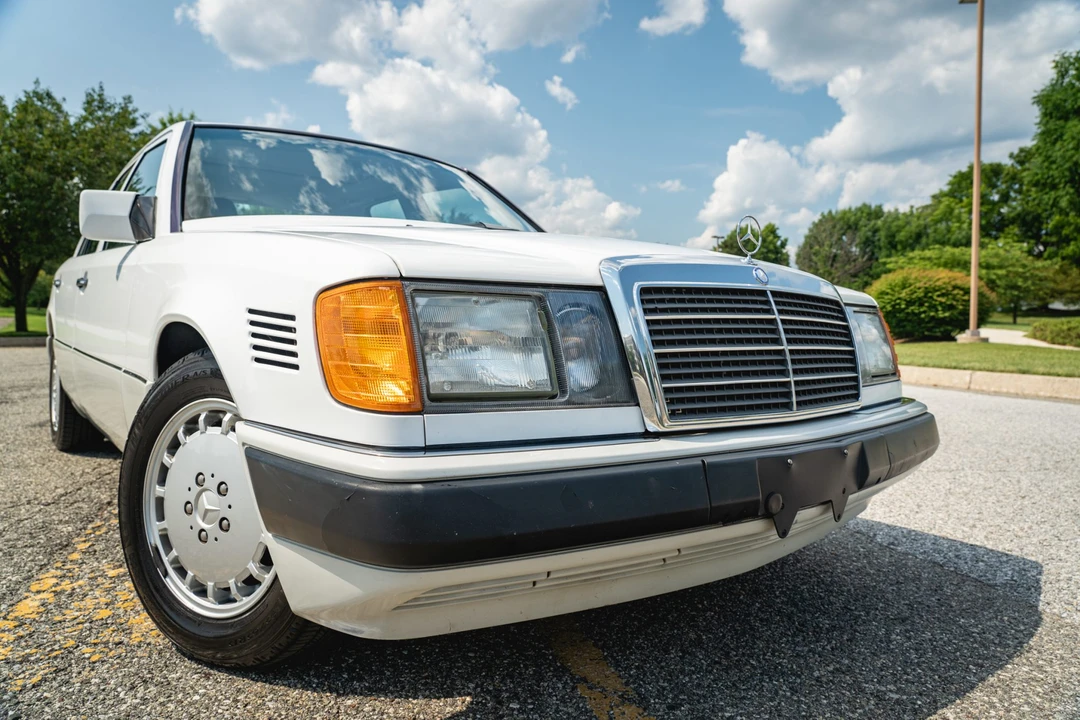 1992 Mercedes-Benz W124 E-Class - Image 14 of 31