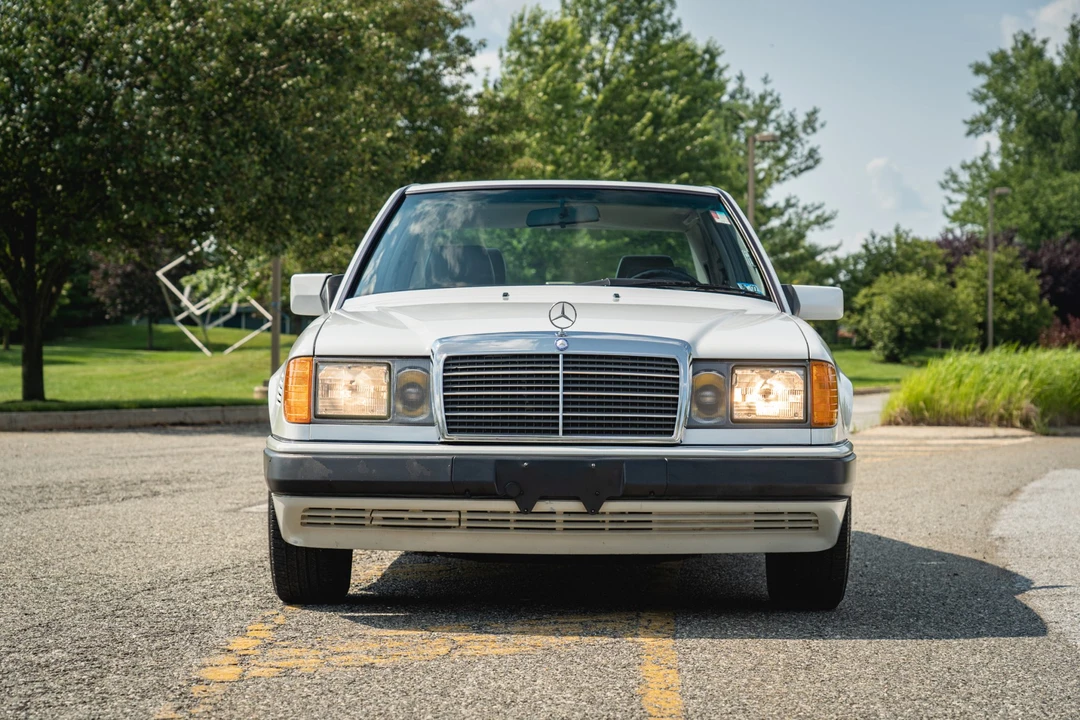 1992 Mercedes-Benz W124 E-Class - Image 17 of 31