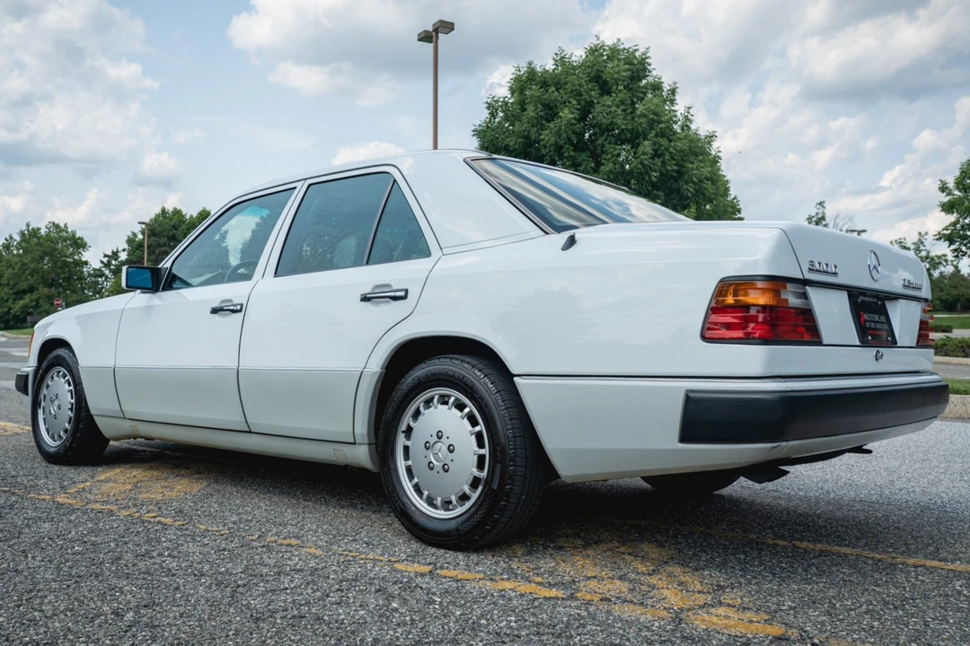 1992 Mercedes-Benz W124 E-Class - Image 5 of 31
