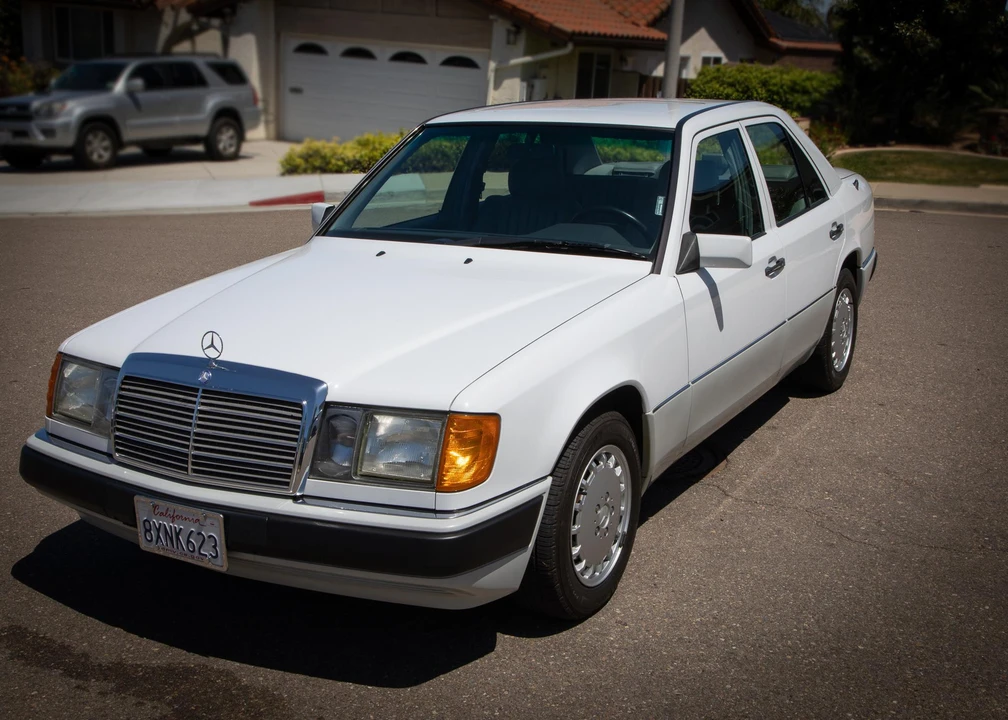 1992 Mercedes-Benz W124 E-Class - Image 4 of 31