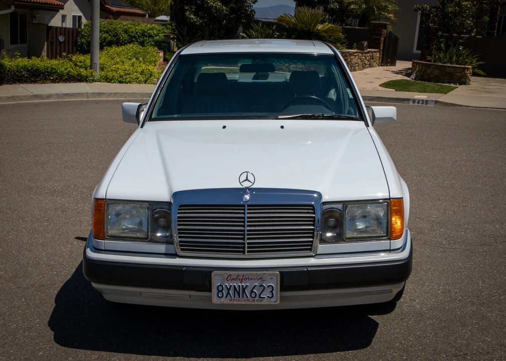 1992 Mercedes-Benz W124 E-Class - Image 5 of 31