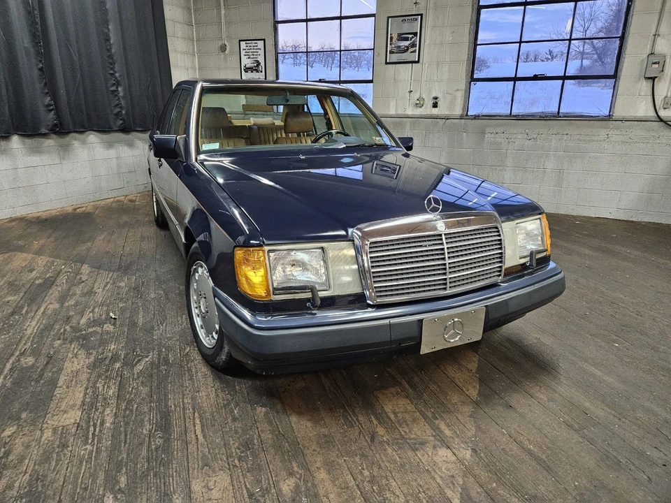 1992 Mercedes-Benz W124 E-Class - Image 10 of 31