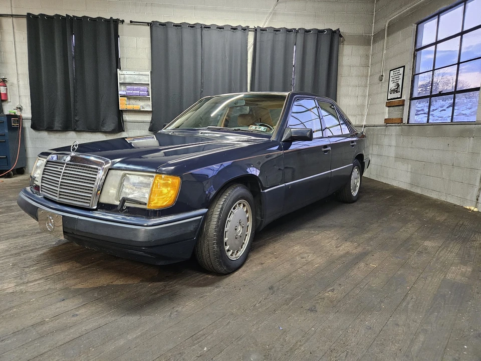 1992 Mercedes-Benz W124 E-Class - Image 4 of 31