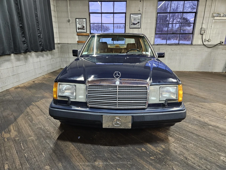 1992 Mercedes-Benz W124 E-Class - Image 7 of 31