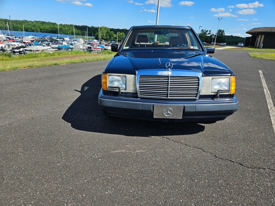 1992 Mercedes-Benz W124 E-Class - Image 7 of 31