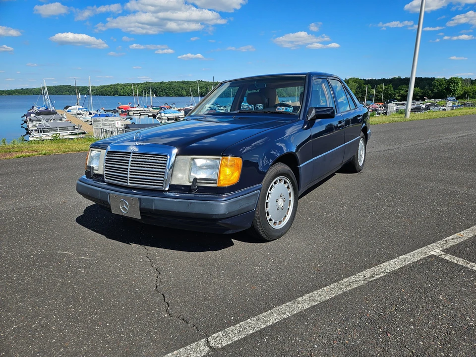 1992 Mercedes-Benz W124 E-Class - Image 13 of 31