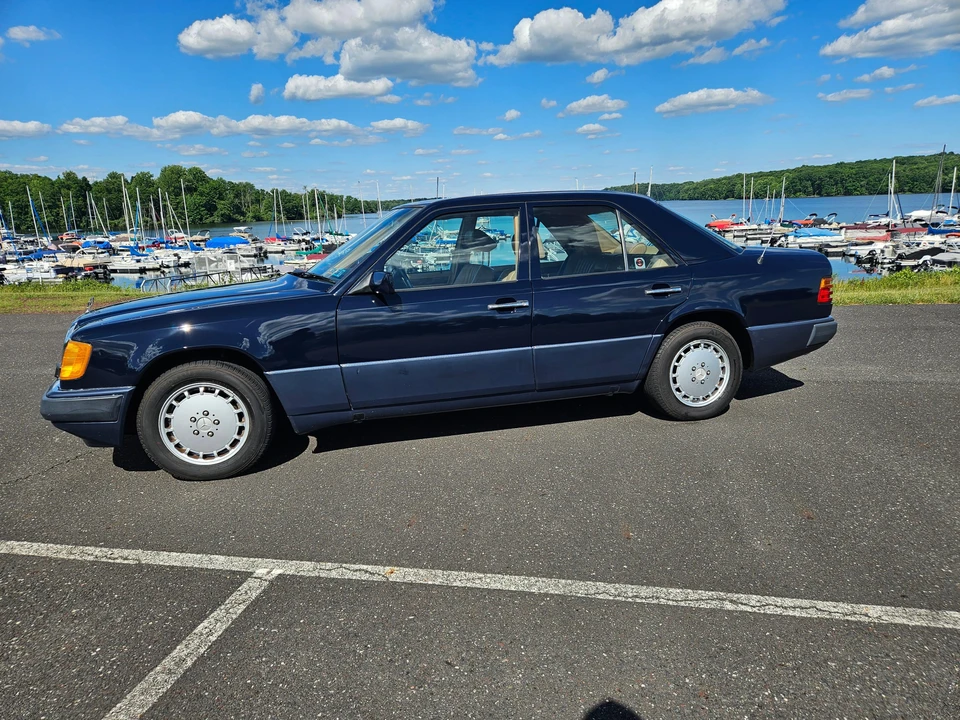 1992 Mercedes-Benz W124 E-Class - Image 20 of 31