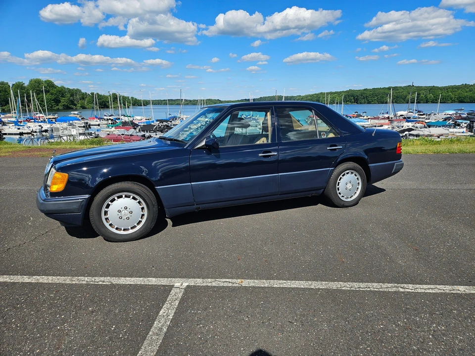 1992 Mercedes-Benz W124 E-Class - Image 18 of 31