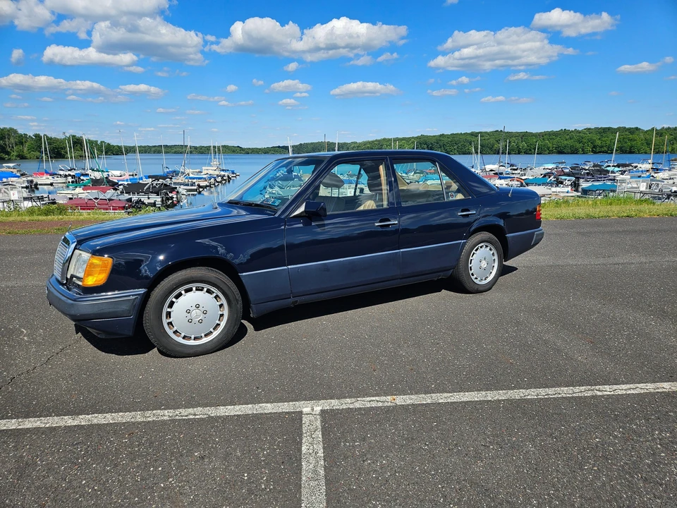 1992 Mercedes-Benz W124 E-Class - Image 16 of 31