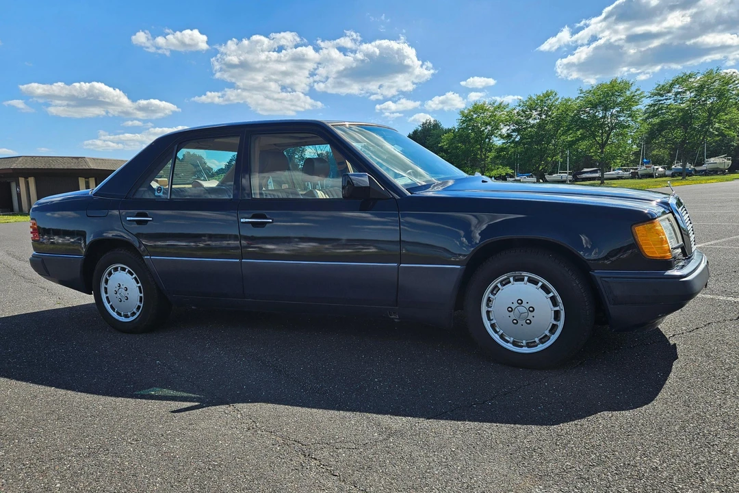 1992 Mercedes-Benz W124 E-Class - Image 3 of 31