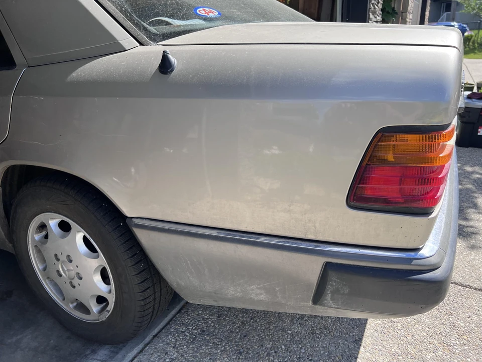 1992 Mercedes-Benz W124 E-Class - Image 26 of 31