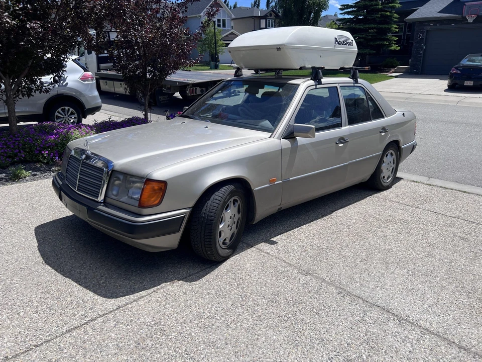 1992 Mercedes-Benz W124 E-Class - Image 11 of 31