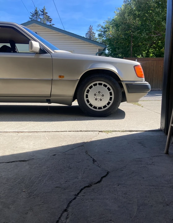 1992 Mercedes-Benz W124 E-Class - Image 25 of 31