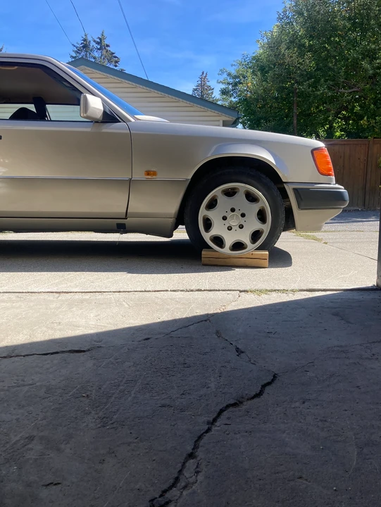 1992 Mercedes-Benz W124 E-Class - Image 24 of 31