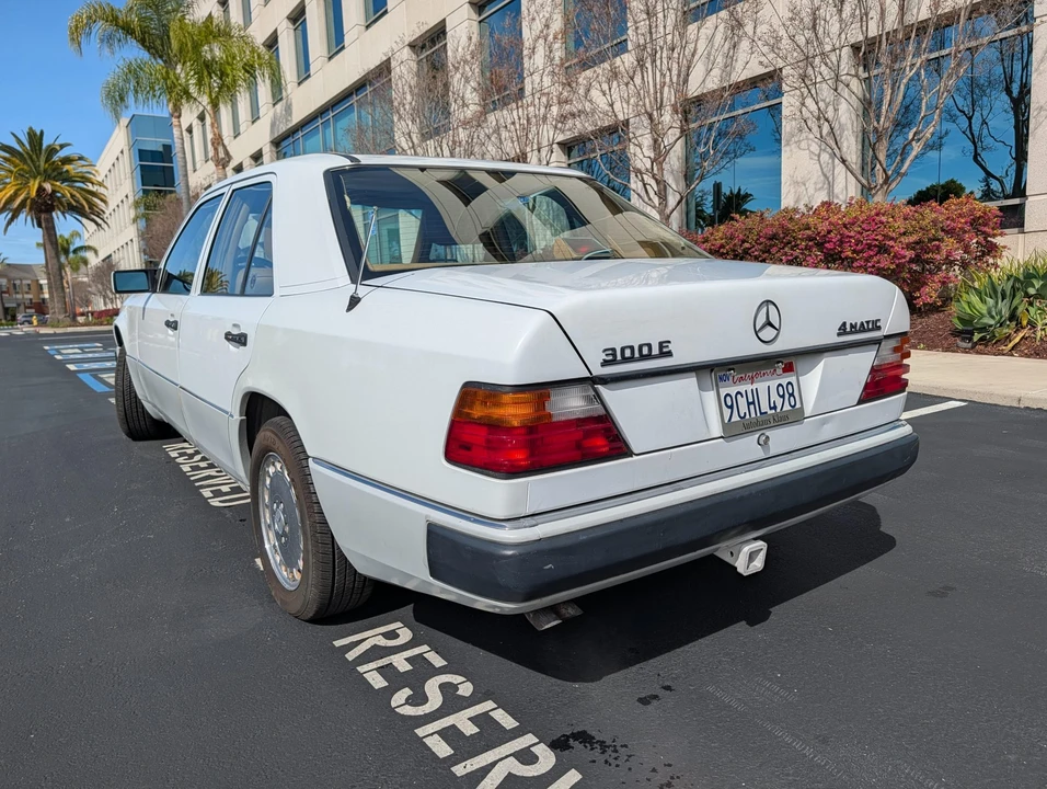 1992 Mercedes-Benz W124 E-Class - Image 4 of 31